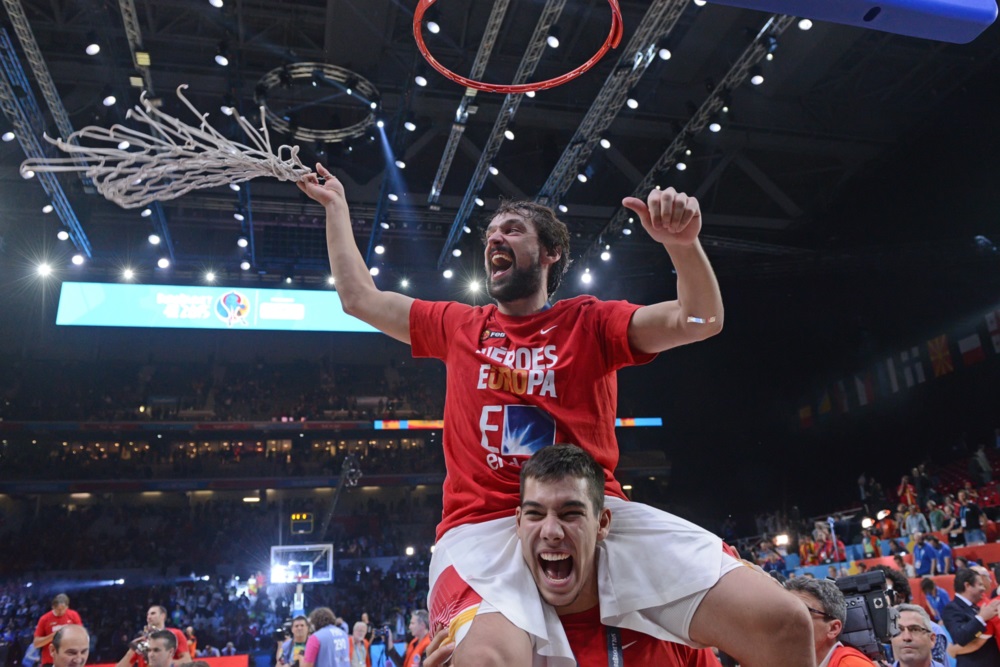 Gražiausios Europos krepšinio čempionatų akimirkos – pergalingi metimai
