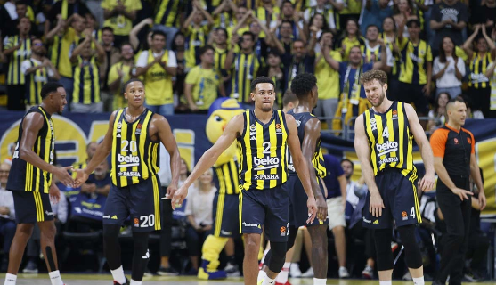 Eurolygos prognozė: „Anadolu Efes“ – „Fenerbahce“ (2024-10-10)